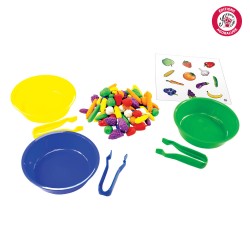jeu de dexterité et manipulation avec des fuits et légumes