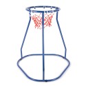 Grand panier de basket au sol