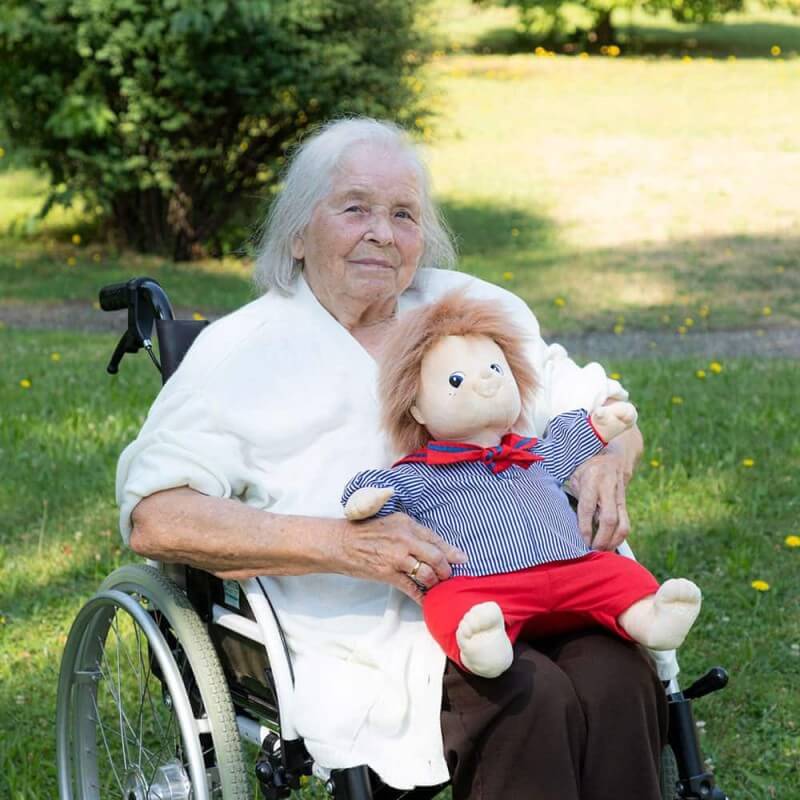 Poupée empathique Simon - Objet transitionnel pour maladie d'Alzheimer