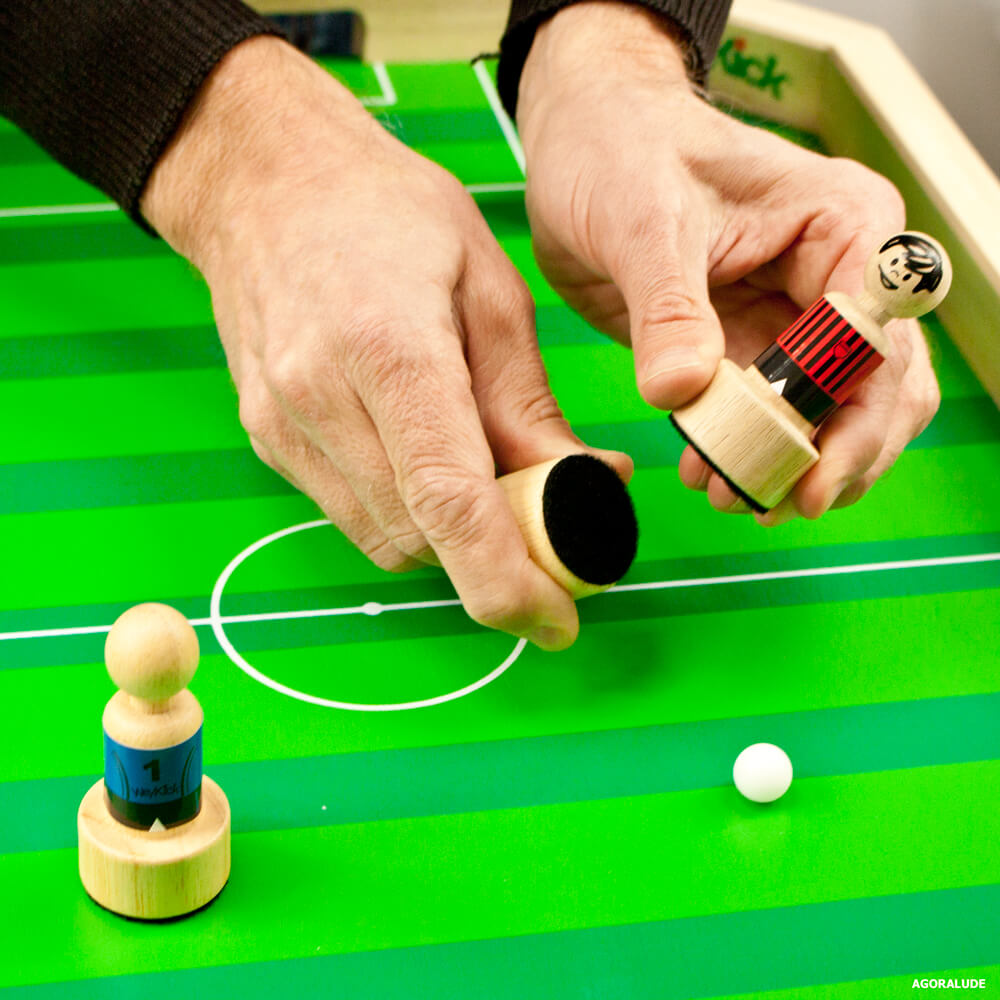 WeyKick Football Stadion – Jeu de foot magnétique en bois