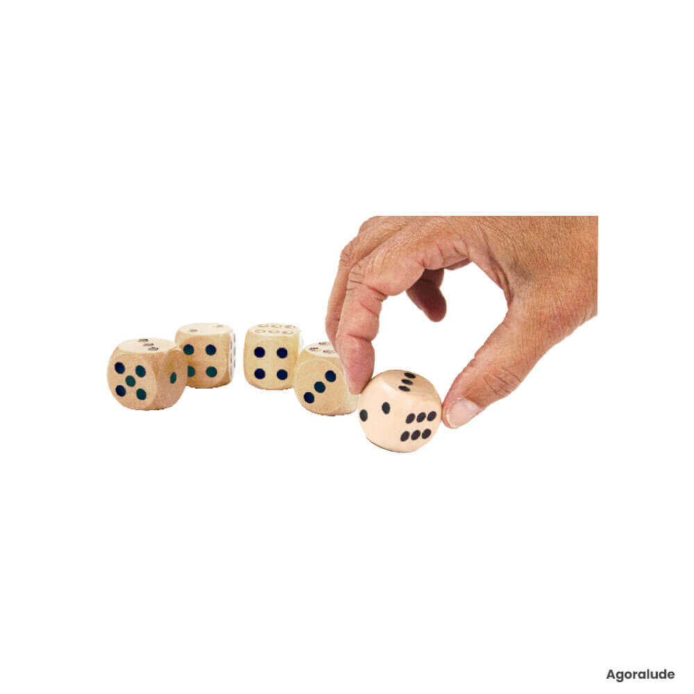 jeu de dés en bois