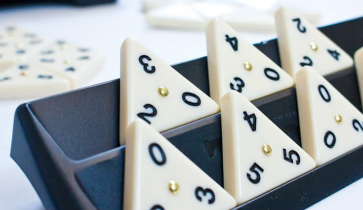 La règle du Triominos - Comment jouer à ce grand classique ?
